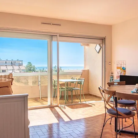 Vue Appartement: Proche Avec Balcon Et Wi-fi Apartment Port-la-Nouvelle